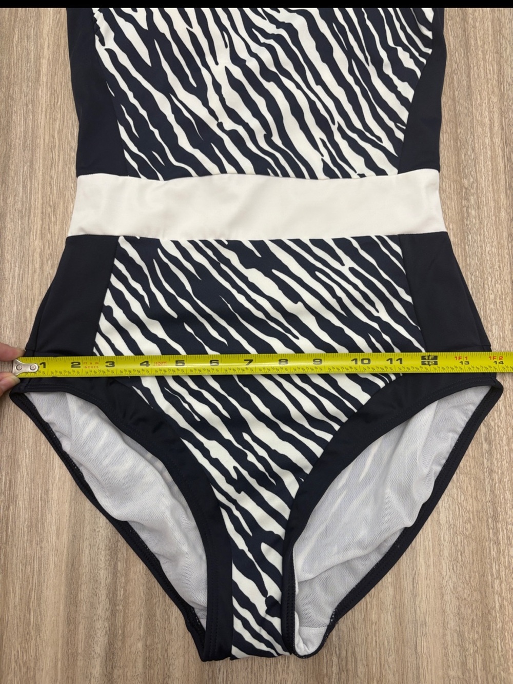 Boden Santorini Animal Print Stripe One Piece Halter Neck Bathing Suit Sz 2 NWT - Picture 7 of 8